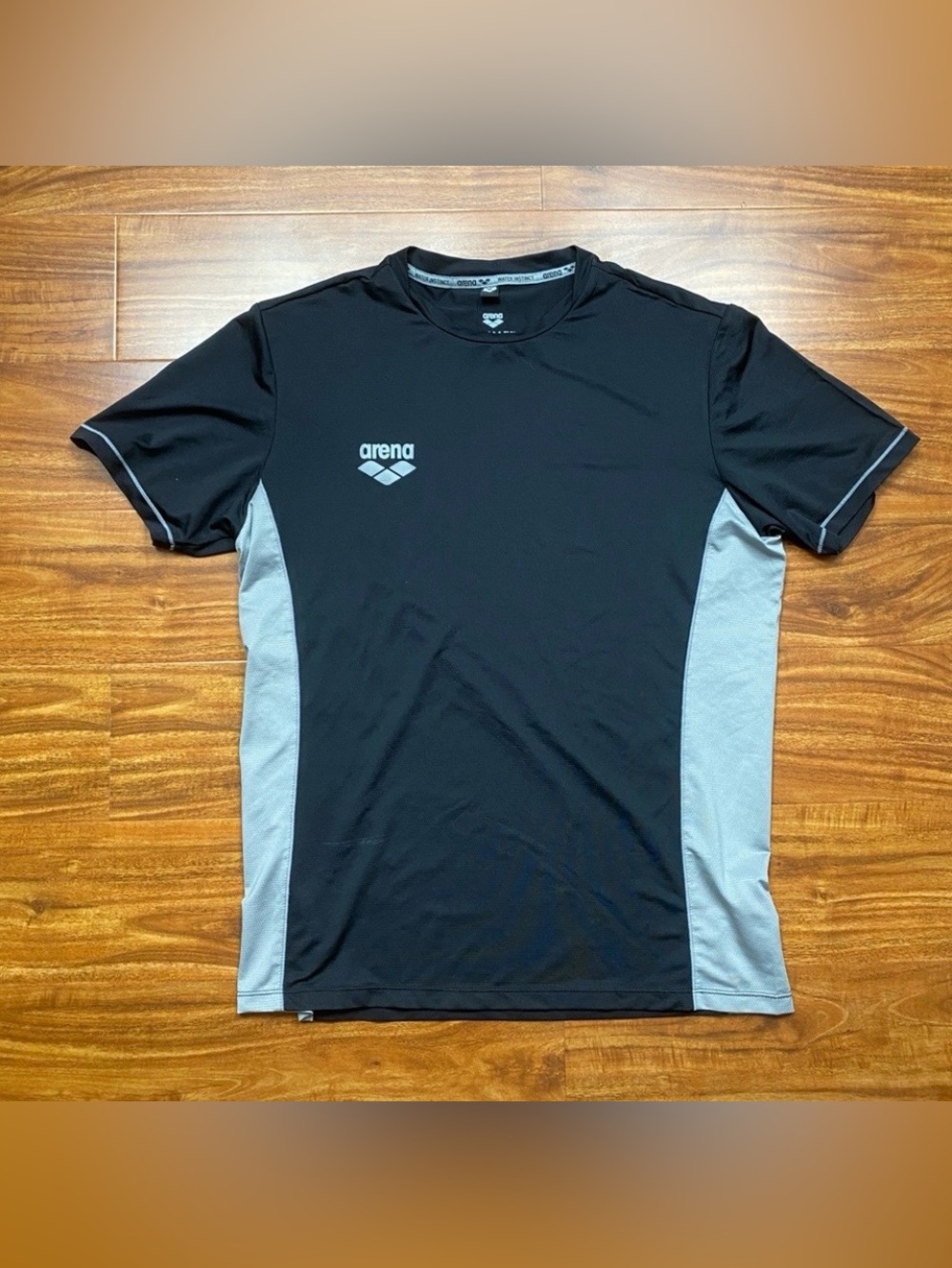 3/$25 Arena Mens Black Gray Logo Team Line T-Shirt Size Medium Athleisure Casual